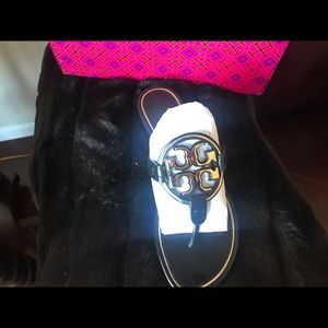 Tory Burch Sandal. Metal Miller 8.5
